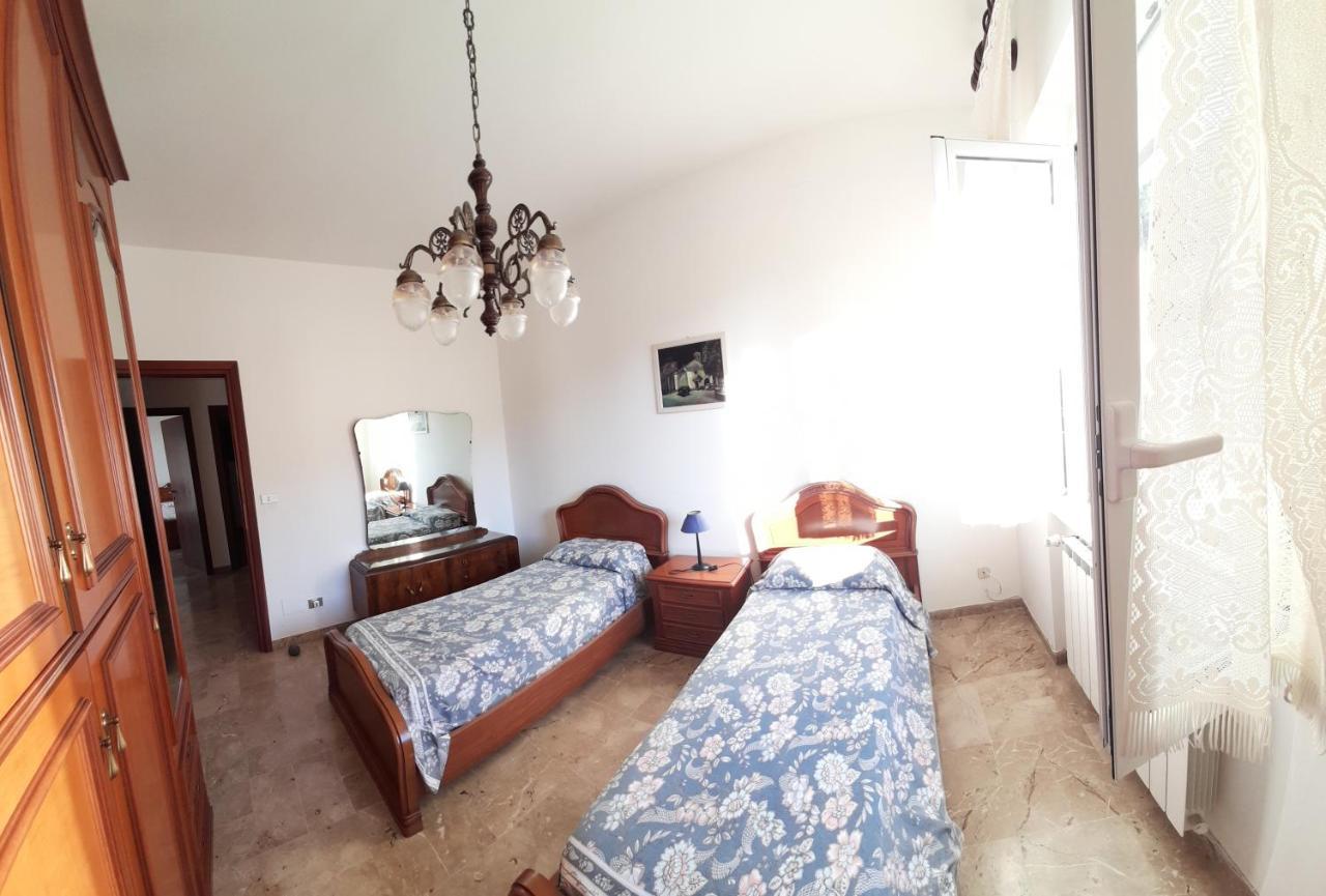 Casa Gina Secondo Piano Con Ascensore E Parcheggio Levanto Kültér fotó